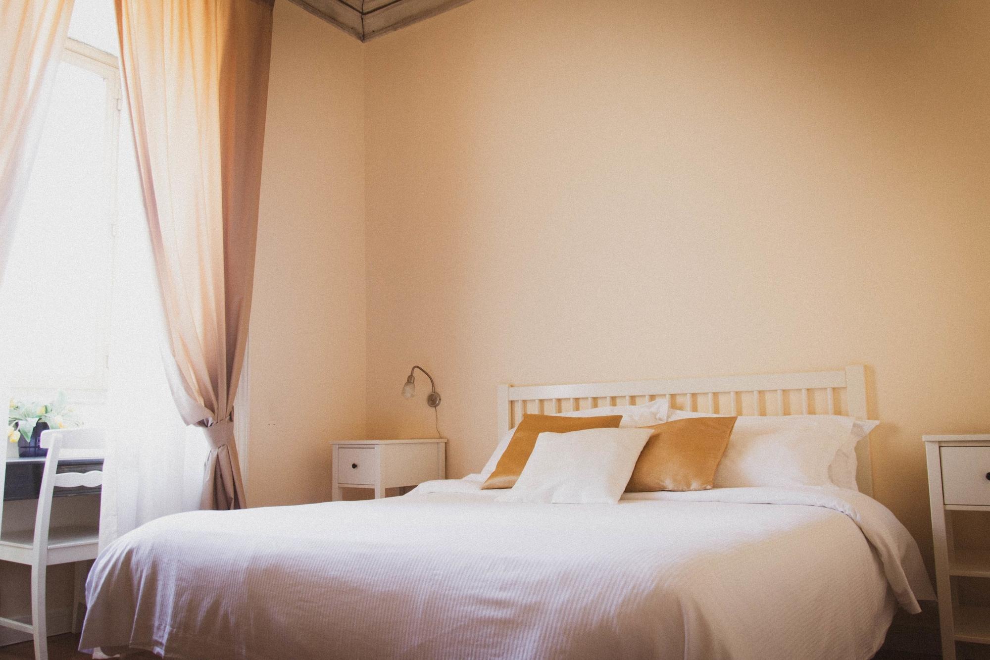 Antica Dimora Caruso Bed & Breakfast Catania Bagian luar foto