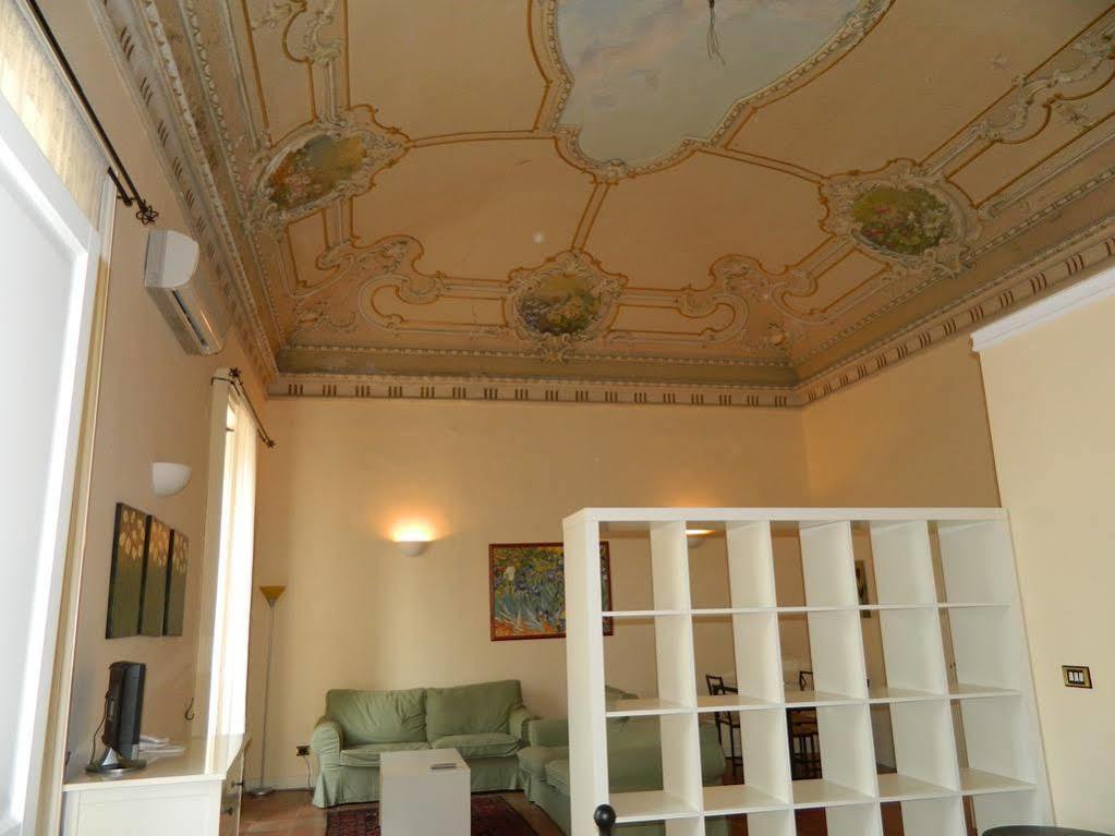Antica Dimora Caruso Bed & Breakfast Catania Bagian luar foto