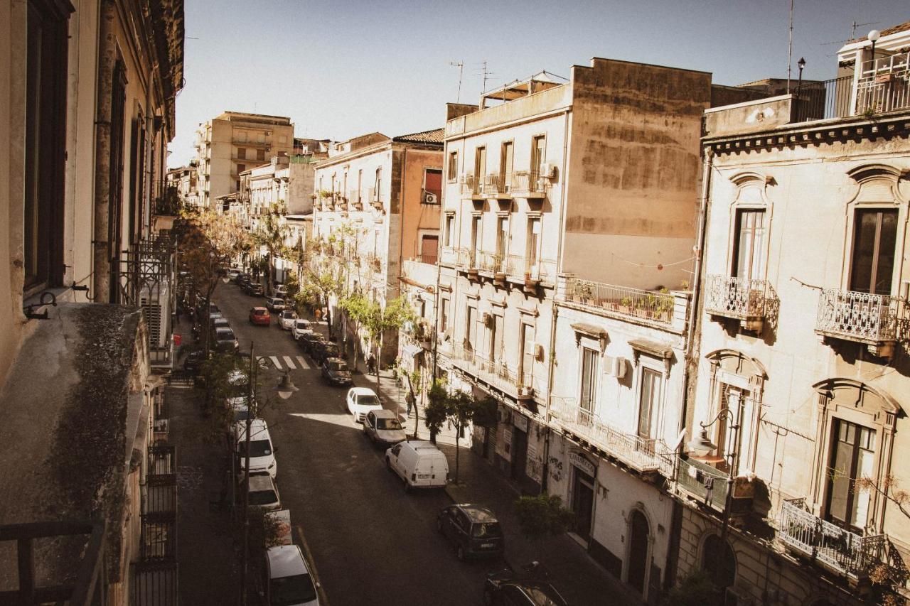 Antica Dimora Caruso Bed & Breakfast Catania Bagian luar foto